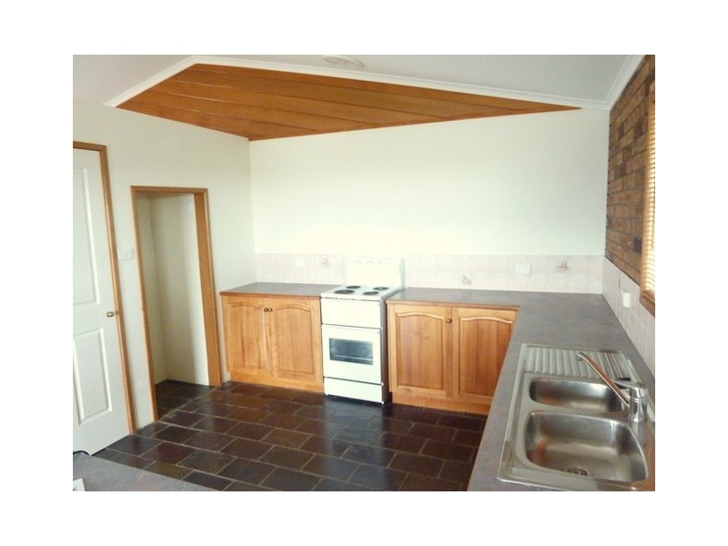 8/42 Sherwood Court, Lindisfarne TAS 7015