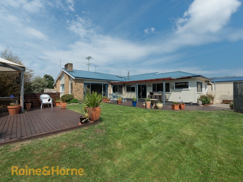 216 Roches Beach Road, Roches Beach TAS 7170