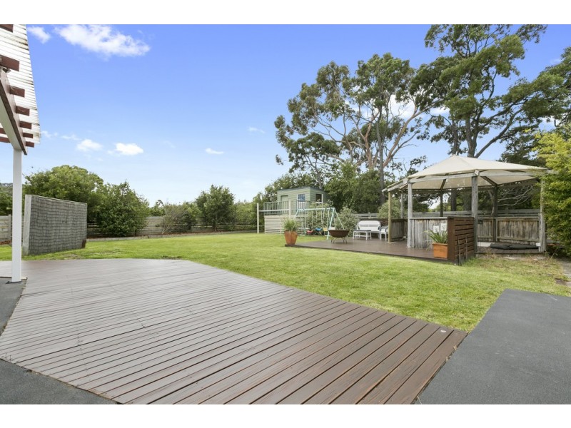216 Roches Beach Road, Roches Beach TAS 7170