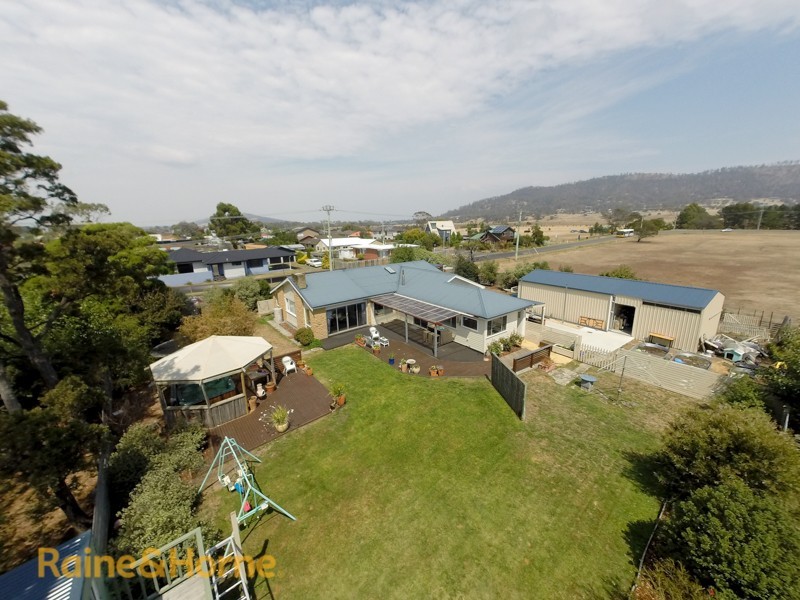 216 Roches Beach Road, Roches Beach TAS 7170
