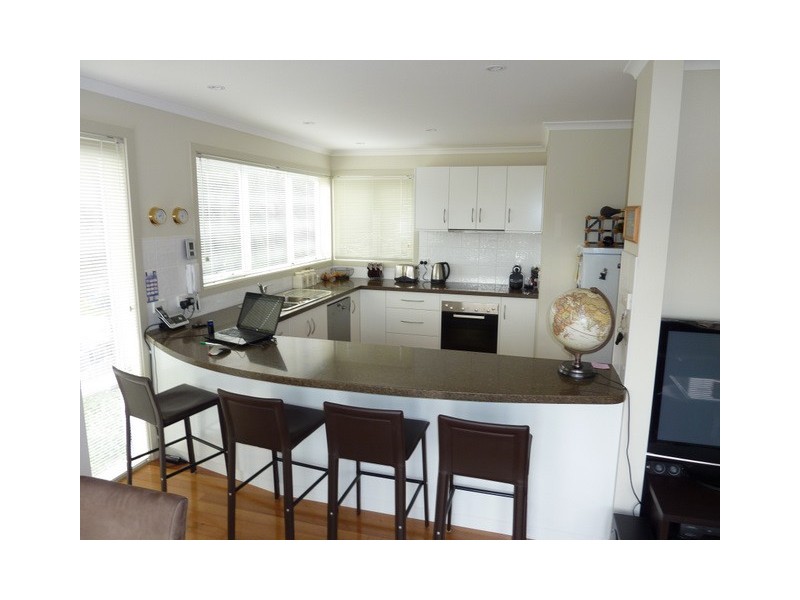 2/6 Ballawinne Road, Lindisfarne TAS 7015