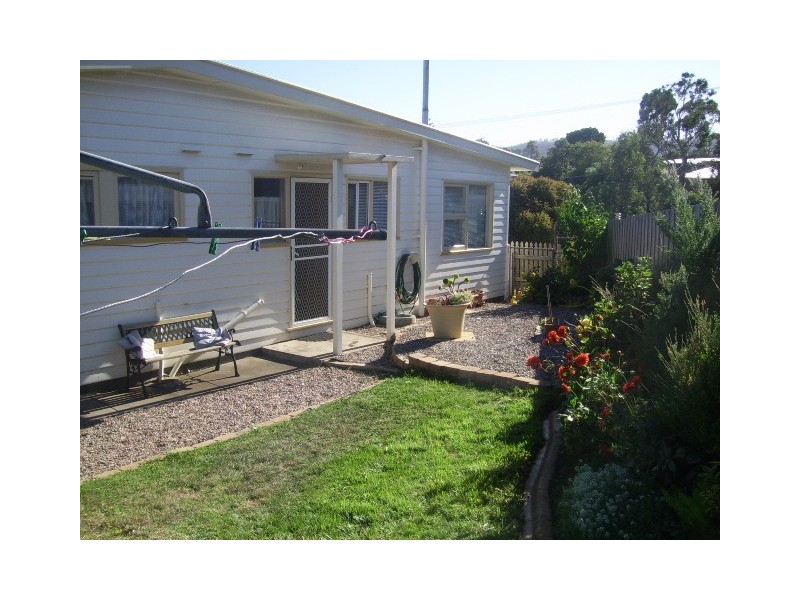 9 Binalong Road, Mornington TAS 7018