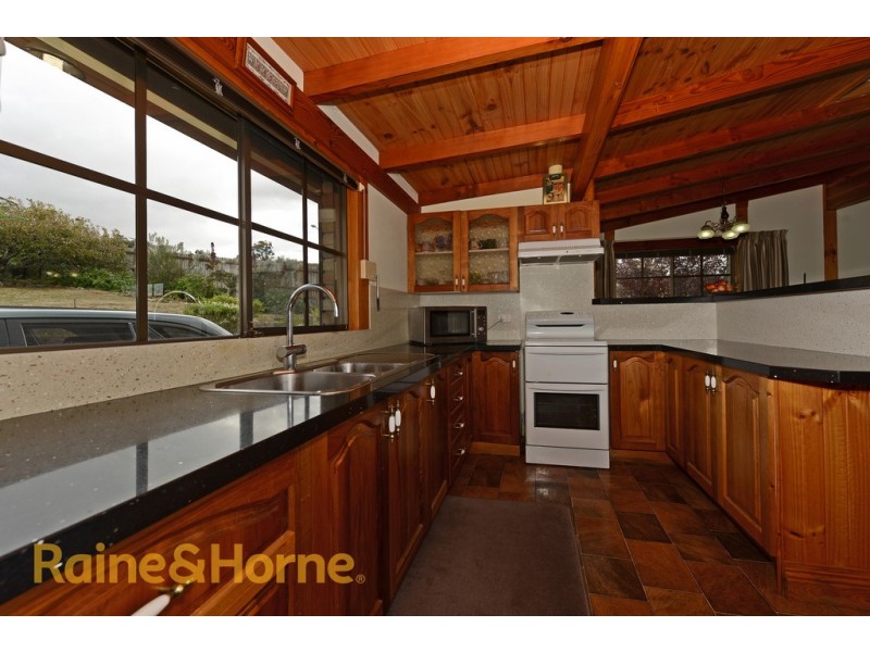 20 Clives Avenue, Old Beach TAS 7017