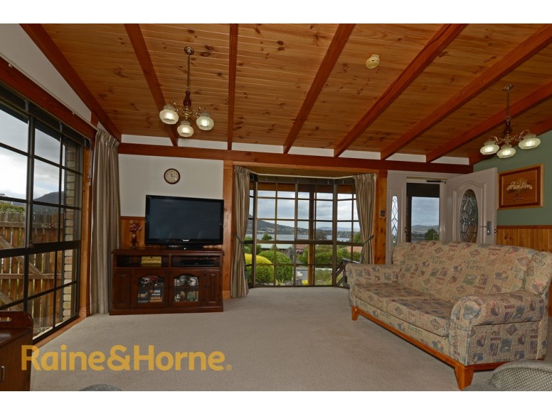20 Clives Avenue, Old Beach TAS 7017