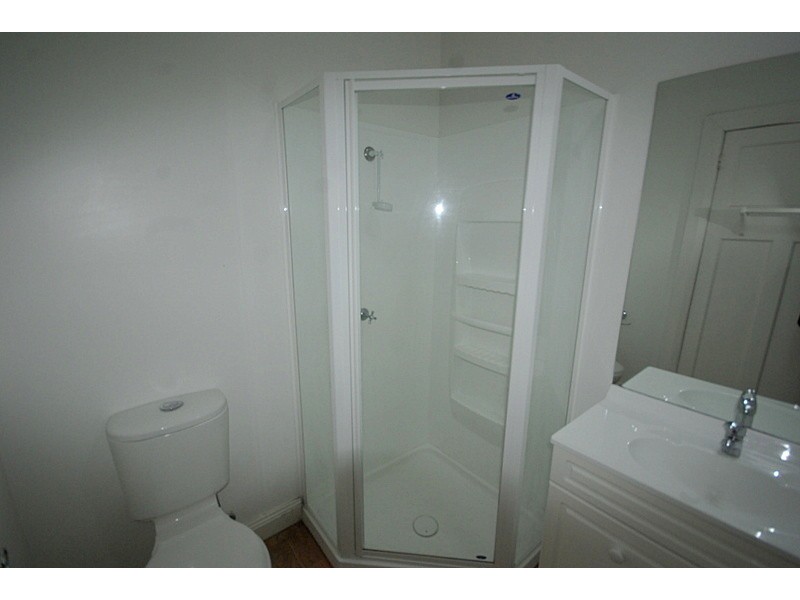 5 Raminea Road, Lindisfarne TAS 7015