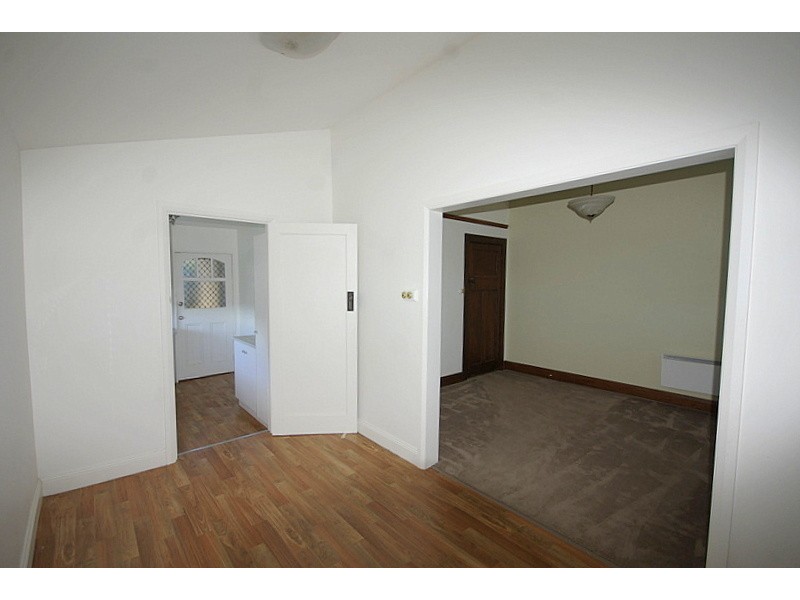 5 Raminea Road, Lindisfarne TAS 7015