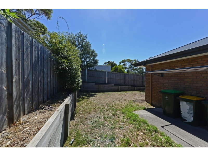 1 and 2/53 Emmaline Court, Rokeby TAS 7019