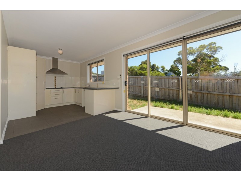 1 and 2/53 Emmaline Court, Rokeby TAS 7019