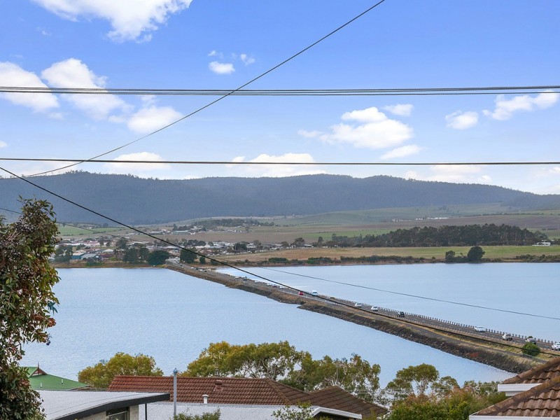 6 Third Avenue, Midway Point TAS 7171