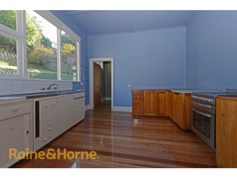 33 Salvator Place, West Hobart TAS 7000