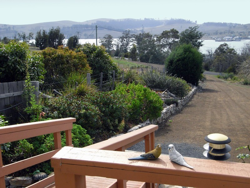 92 Barton Avenue, Triabunna TAS 7190