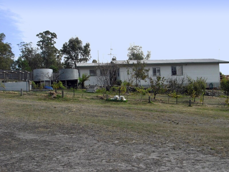 92 Barton Avenue, Triabunna TAS 7190