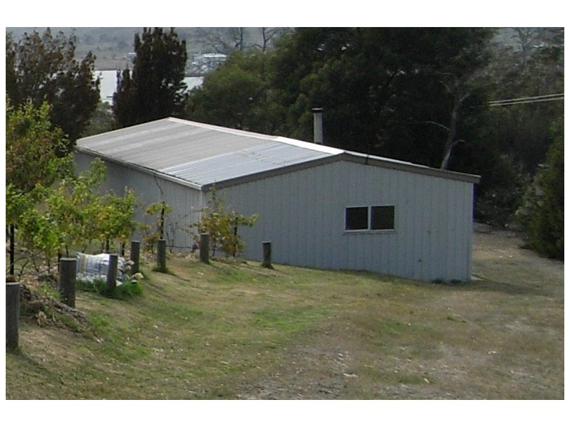 92 Barton Avenue, Triabunna TAS 7190