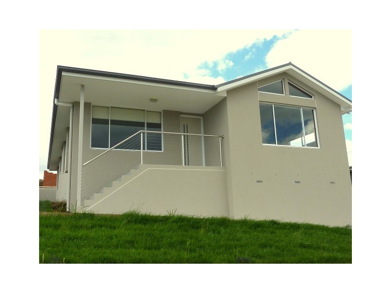 8 Norfolk Drive, Howrah TAS 7018