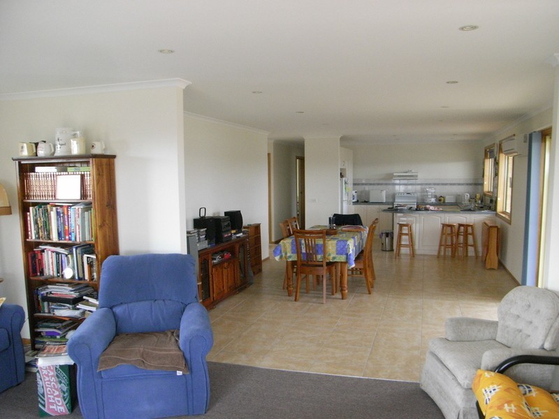 88 Barton Avenue, Triabunna TAS 7190