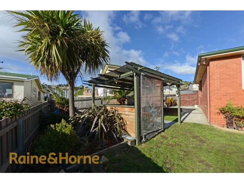 11 Greenacres Road, Geilston Bay TAS 7015