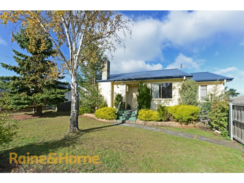 1/7 Erebus Street, Warrane TAS 7018