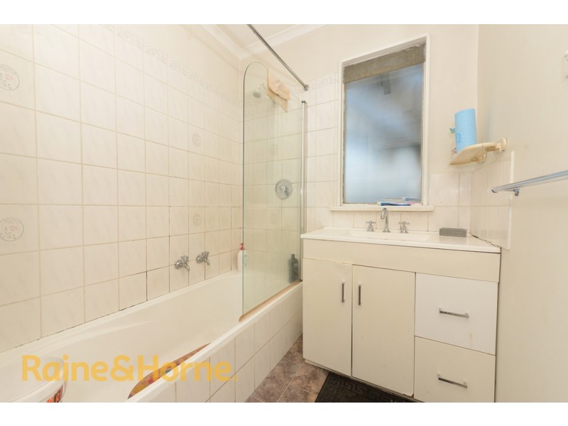 1/7 Erebus Street, Warrane TAS 7018