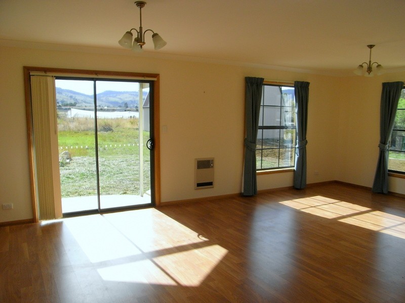 8 Station Street, Colebrook TAS 7027