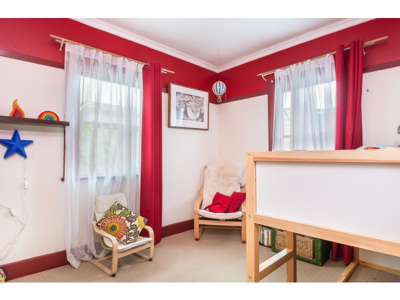 58 RISDON ROAD, New Town TAS 7008