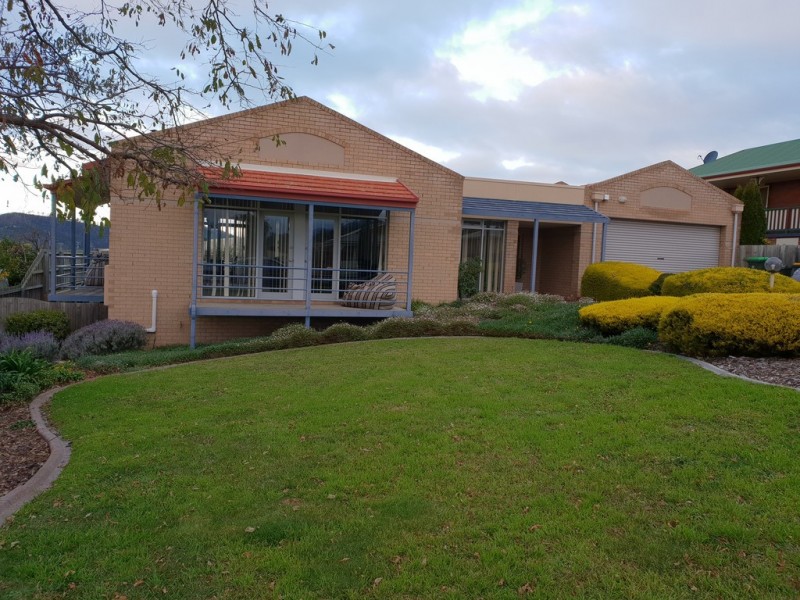 5 Buckingham Drive, Howrah TAS 7018