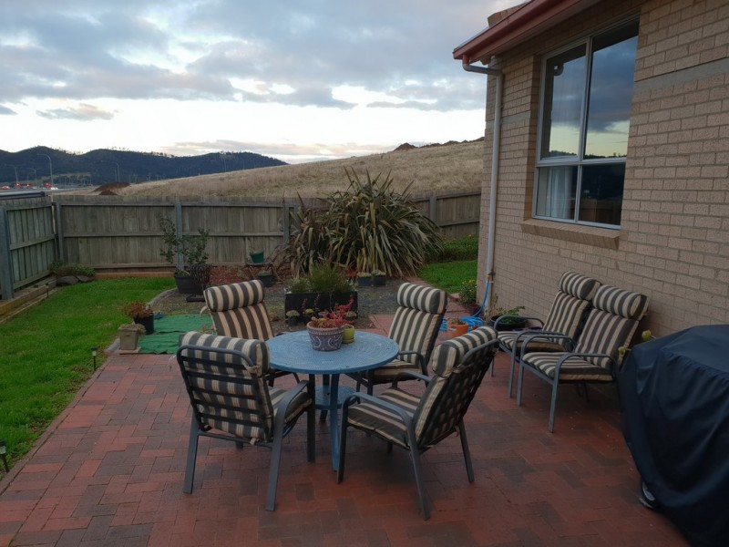 5 Buckingham Drive, Howrah TAS 7018
