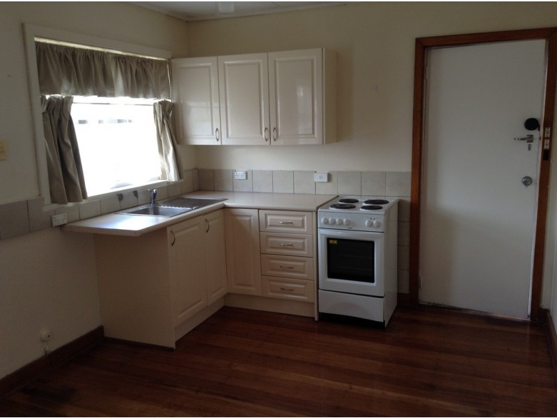 7a Chatsworth St, Rose Bay TAS 7015