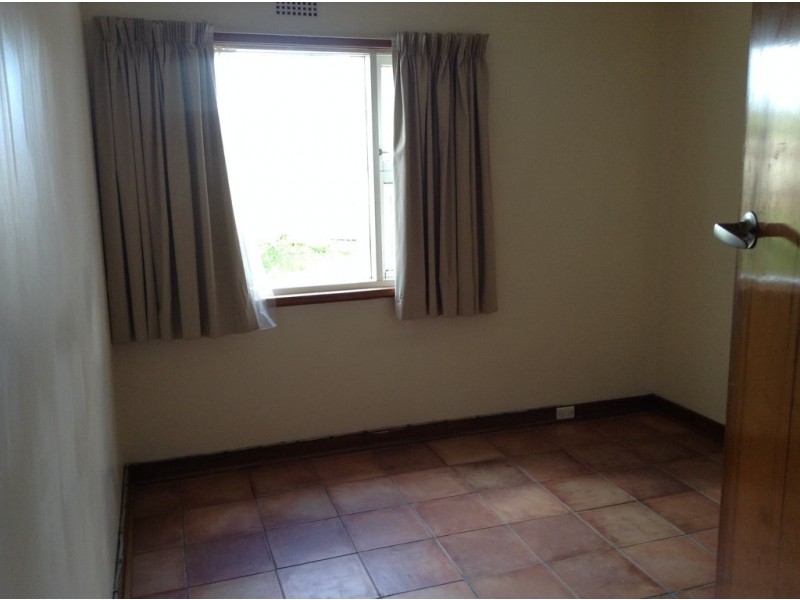 7a Chatsworth St, Rose Bay TAS 7015