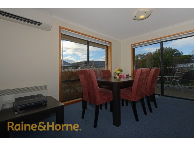 2/7 Erebus Street, Warrane TAS 7018