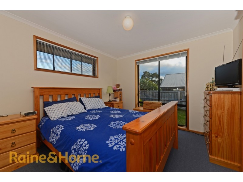 2/7 Erebus Street, Warrane TAS 7018