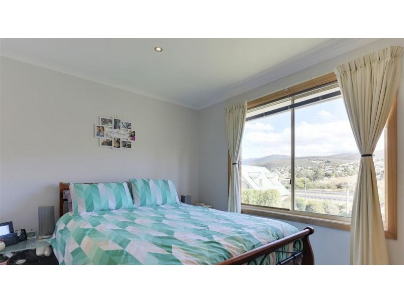 3-88 HILTON ROAD, Claremont TAS 7011