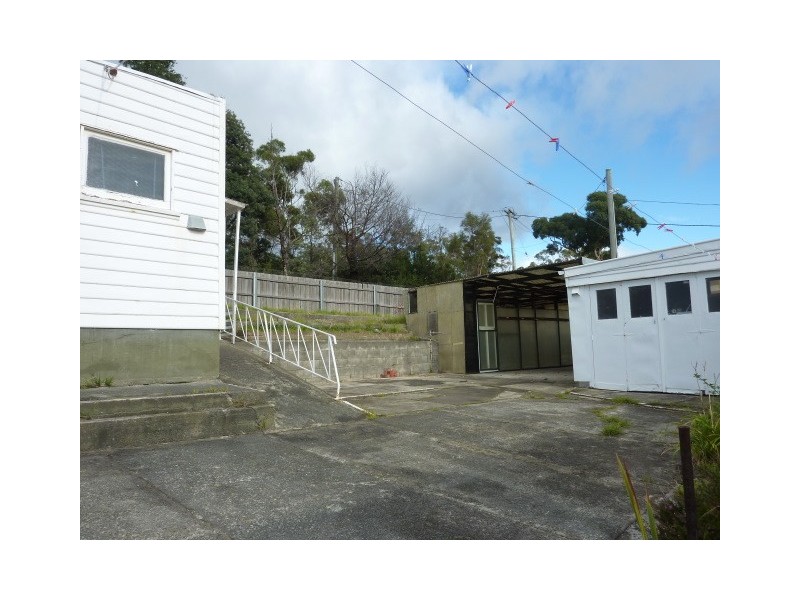 26 Broad Street, Lindisfarne TAS 7015