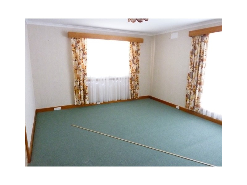 26 Broad Street, Lindisfarne TAS 7015