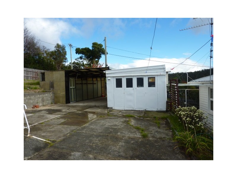 26 Broad Street, Lindisfarne TAS 7015
