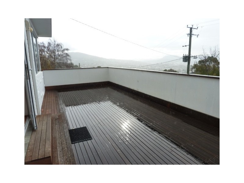 7 Birngana Avenue, Sandy Bay TAS 7005