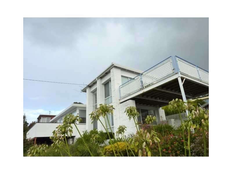 7 Birngana Avenue, Sandy Bay TAS 7005