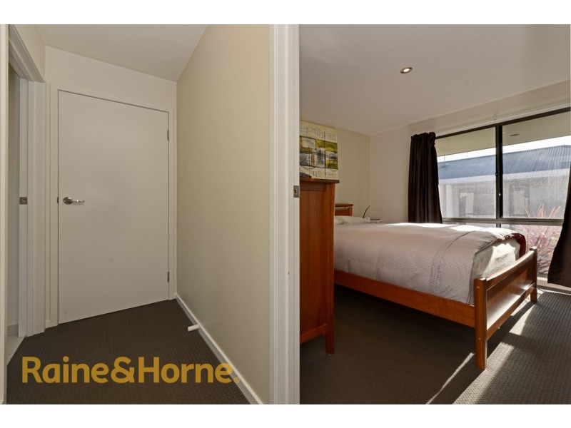 2/11 Ovata Close, Cambridge TAS 7170