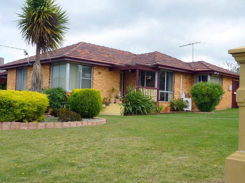 2 Boyle Street, Rokeby TAS 7019