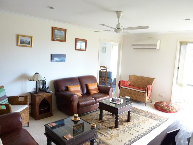 2 Boyle Street, Rokeby TAS 7019