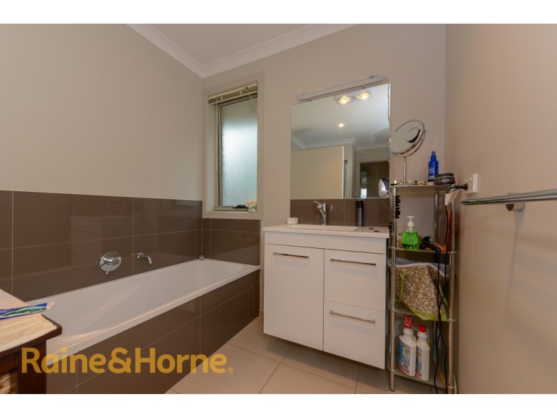 2-18 VASILI COURT, Oakdowns TAS 7019