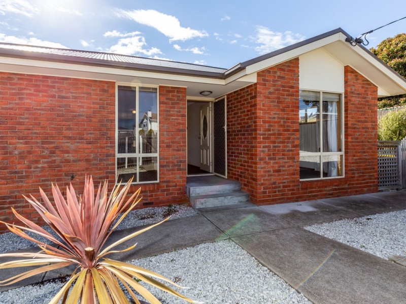 74 Cumberland Street, Warrane TAS 7018