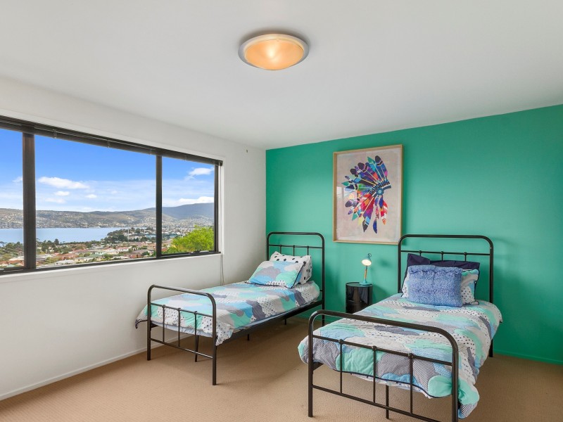 6 WAVERLEY COURT, Bellerive TAS 7018