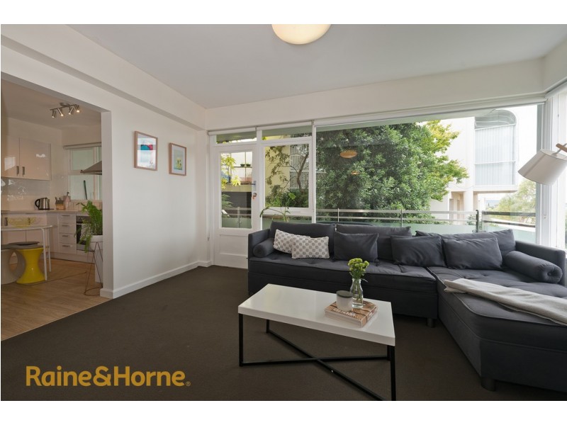 1-7 MONTGOMERY COURT, Sandy Bay TAS 7005