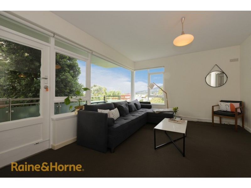 1-7 MONTGOMERY COURT, Sandy Bay TAS 7005