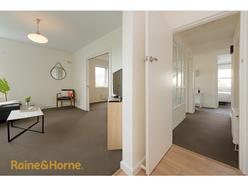 1-7 MONTGOMERY COURT, Sandy Bay TAS 7005