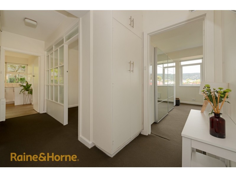 1-7 MONTGOMERY COURT, Sandy Bay TAS 7005