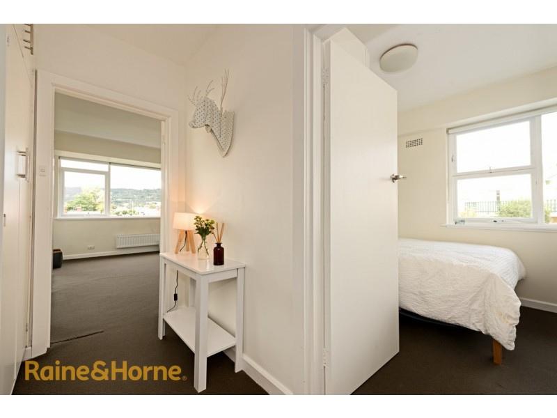 1-7 MONTGOMERY COURT, Sandy Bay TAS 7005