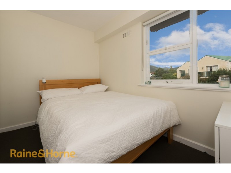 1-7 MONTGOMERY COURT, Sandy Bay TAS 7005
