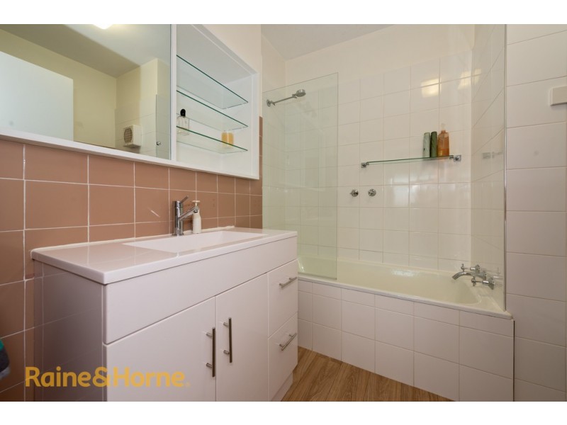 1-7 MONTGOMERY COURT, Sandy Bay TAS 7005