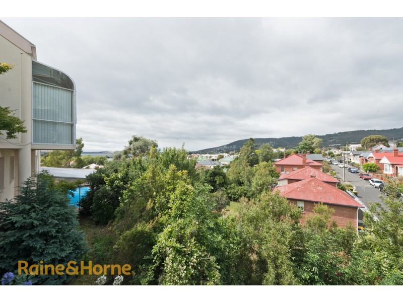 1-7 MONTGOMERY COURT, Sandy Bay TAS 7005